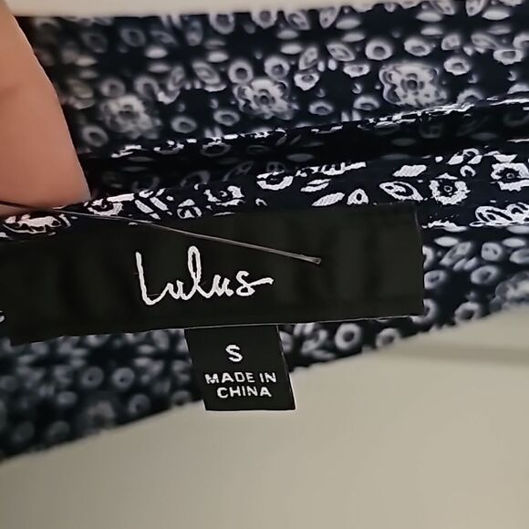 Lulus La Vie en Roses Navy Blue and Red Floral Print Dress Size Small, NWT - Picture 6 of 9